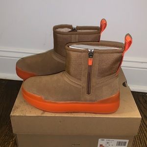 Brand new UGG BOOTS, never worn!!
